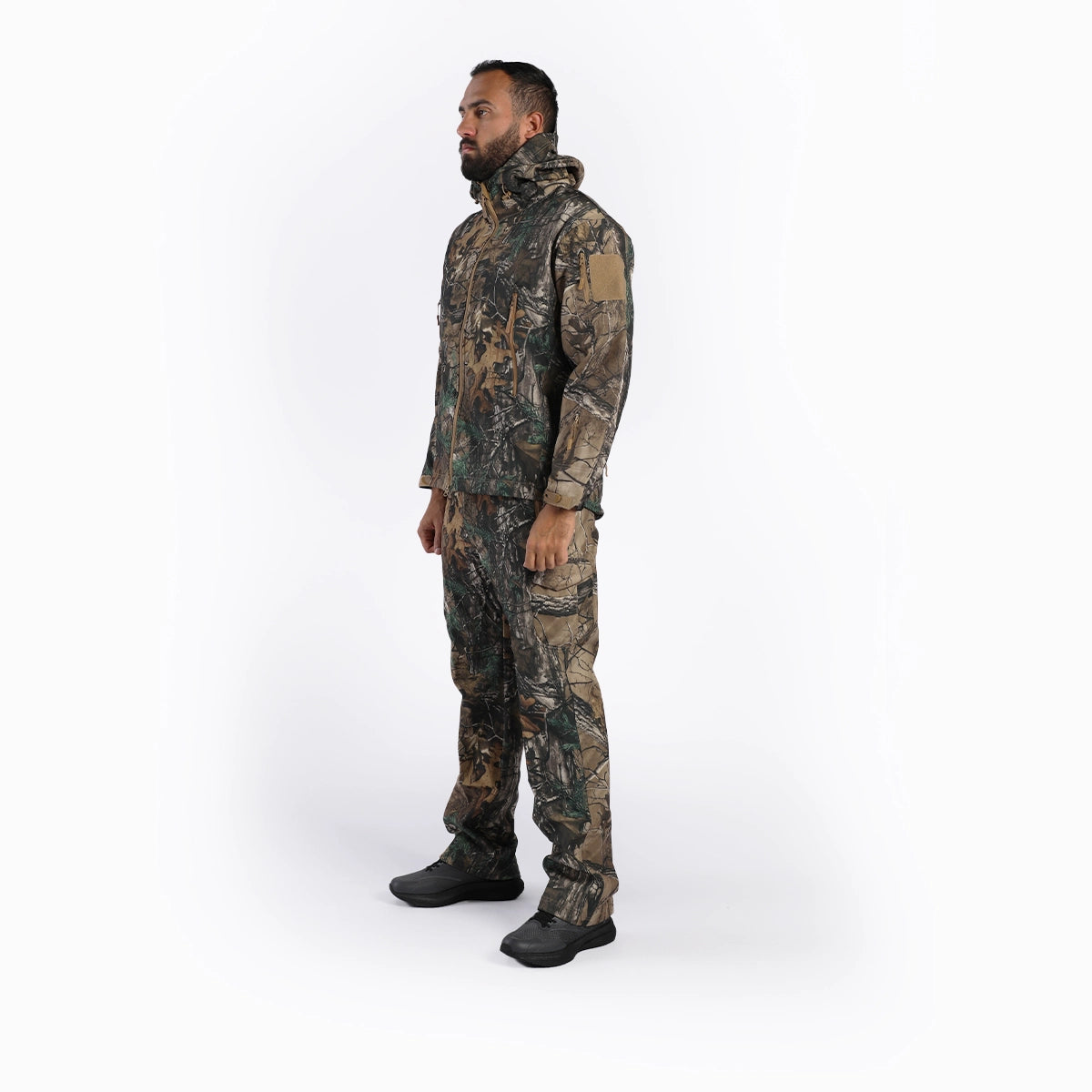 بدلة صيد مموهة