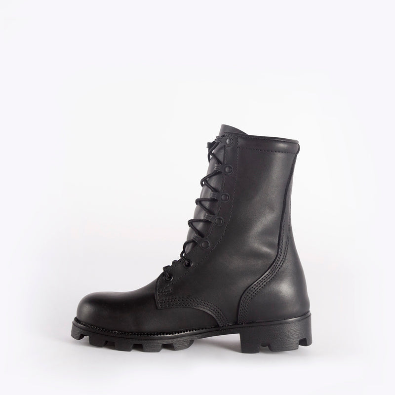 MEN ESSENTIAL BOOT (BLACK)