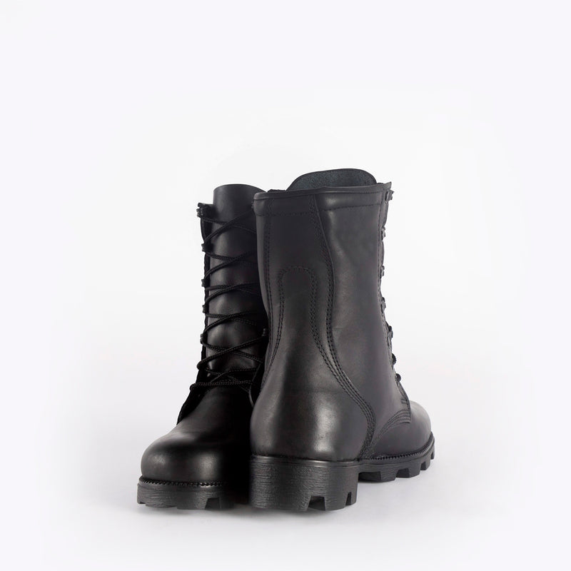 MEN ESSENTIAL BOOT (BLACK)