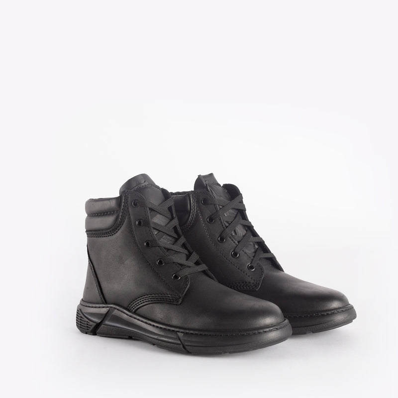 TRAIL MASTER LEATHER DEMI BOOT (BLACK)