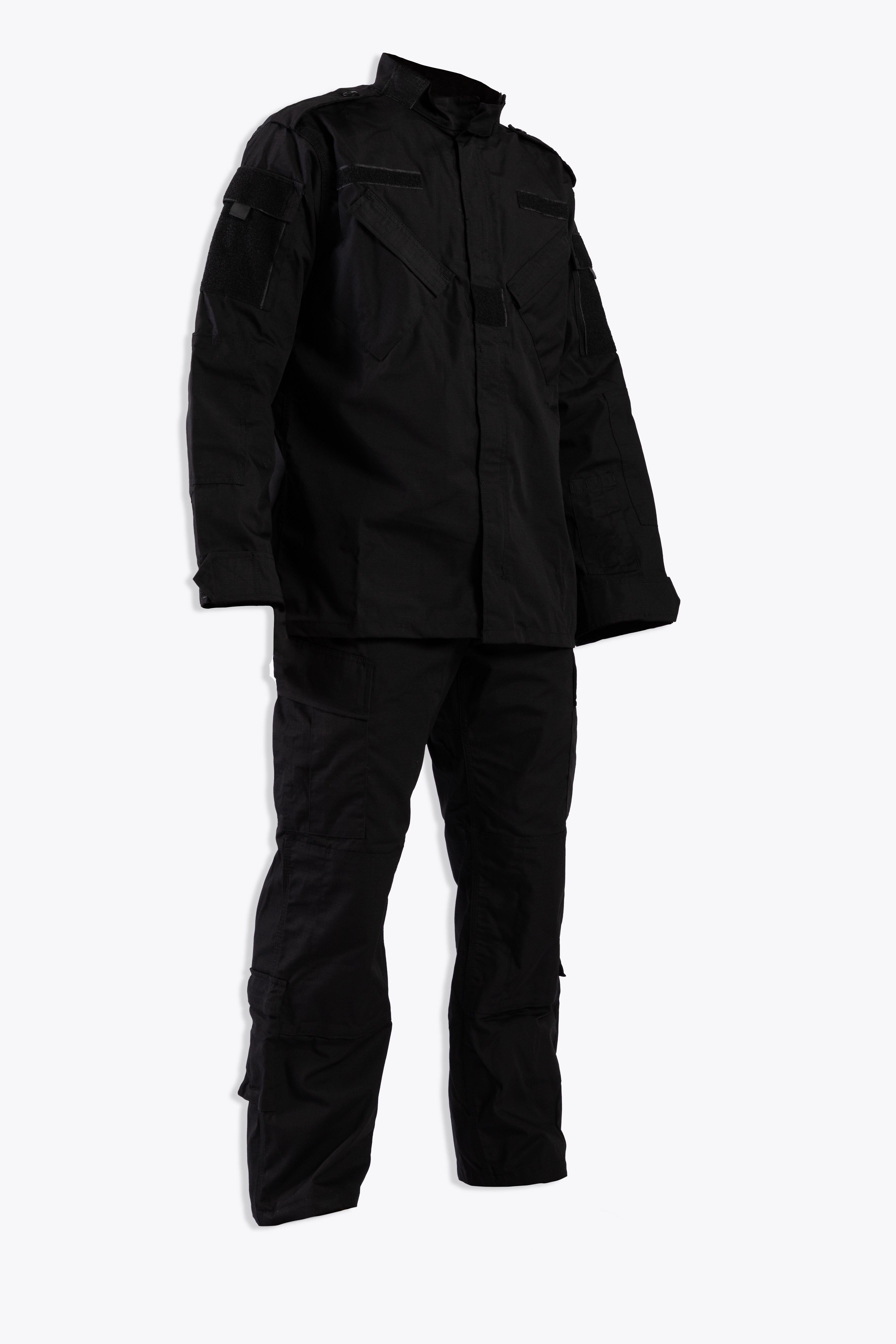 بدلة سوداء تكتيكية C