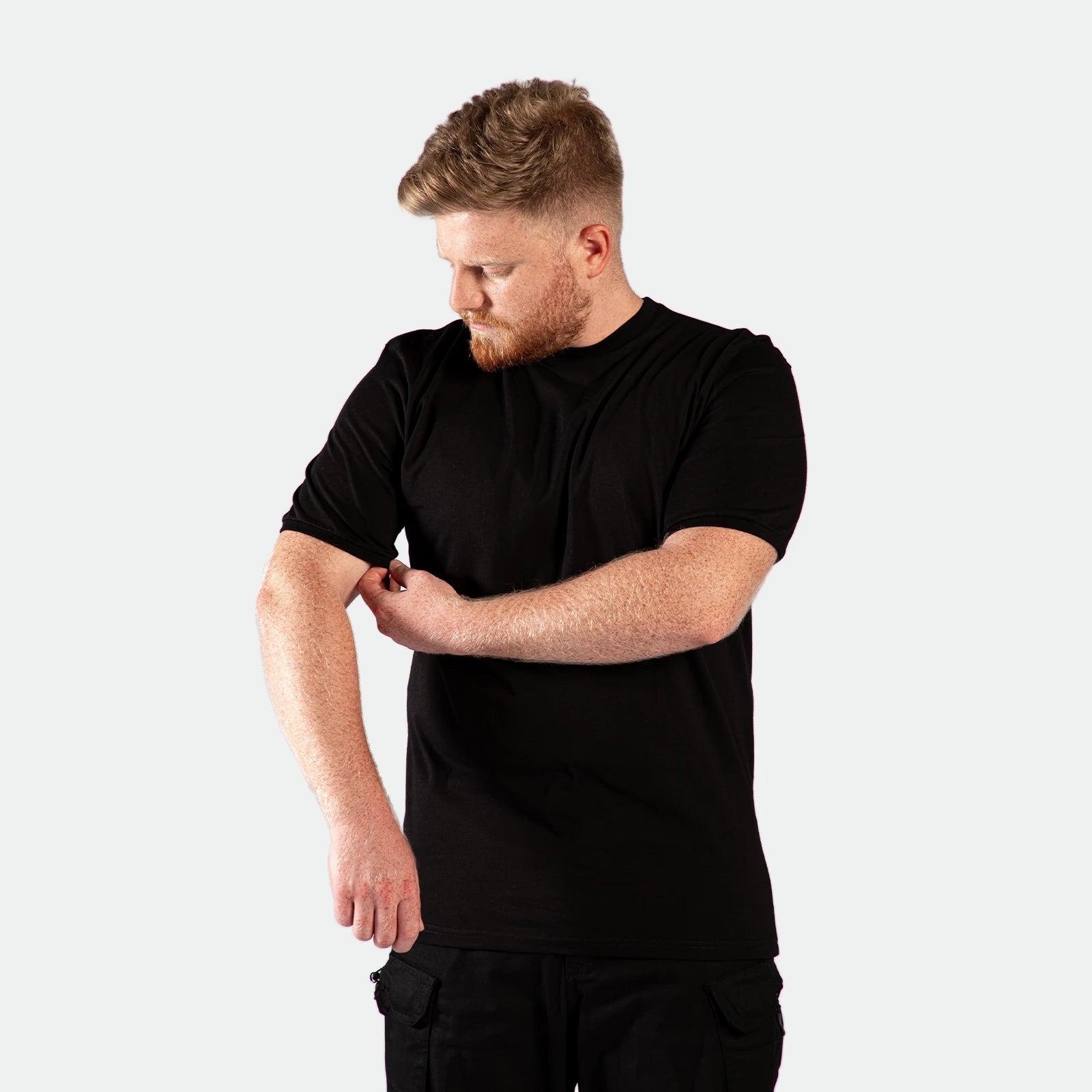 CASUAL SHORT SLEEVE T-SHIRT (BLACK)
